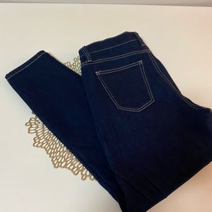 current Elliot cropped skinny jeans dark blue.